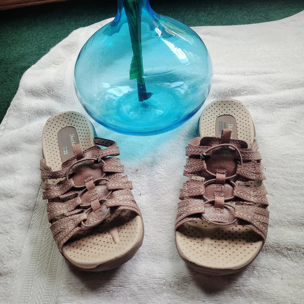 Skechers Tan Women's Sandals - Picture 4 of 6